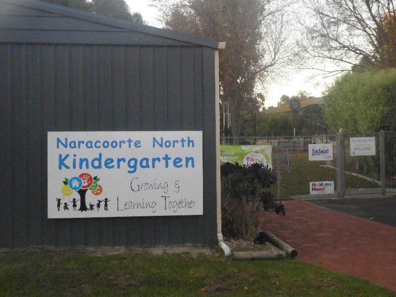 Parent information session at Naracoorte North Kindergarten, SA.